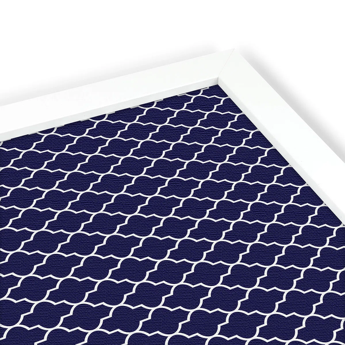 PinPix Poster con bacheca in sughero, motivo quadrifoglio blu navy, 91 x 61 cm, con cornice bianca satinata (PinPix-285)