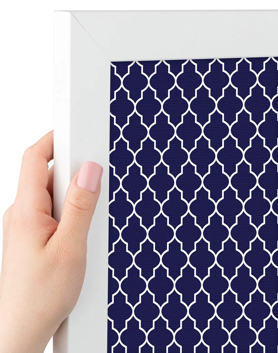 PinPix Poster con bacheca in sughero, motivo quadrifoglio blu navy, 91 x 61 cm, con cornice bianca satinata (PinPix-285)